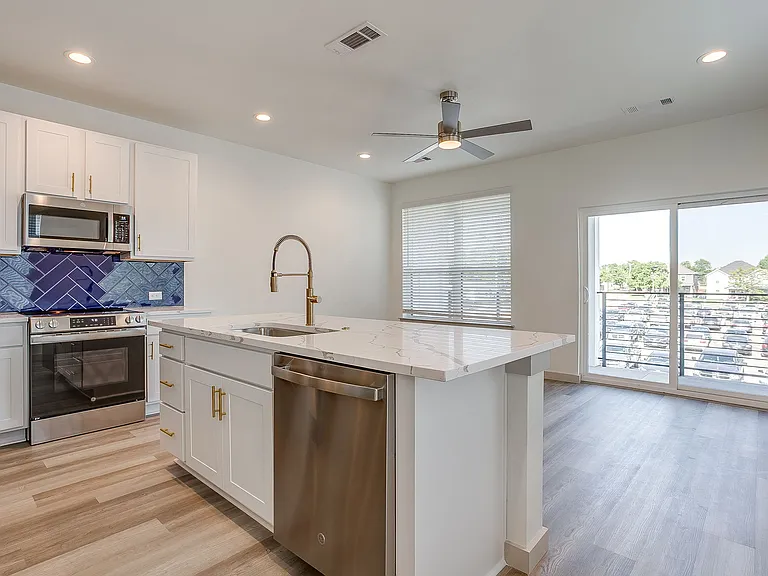 3141 McCart Ave — Photo 18