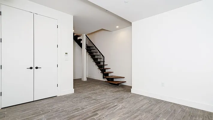 Rented by Nooklyn NYC LLC | media 60