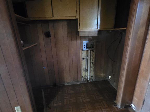 3rd image of 2448 E Wood St