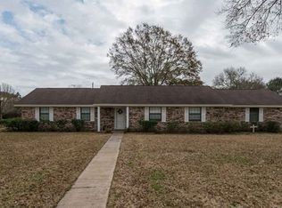 3213 Uvalde Ave, Nederland, TX 77627