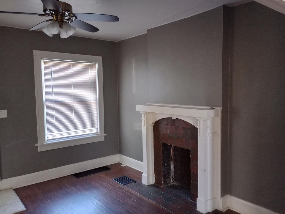 1st image of 2440 N 4th St