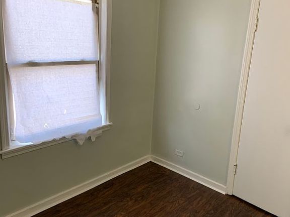 5th image of 7648 S Jeffery Blvd #1W