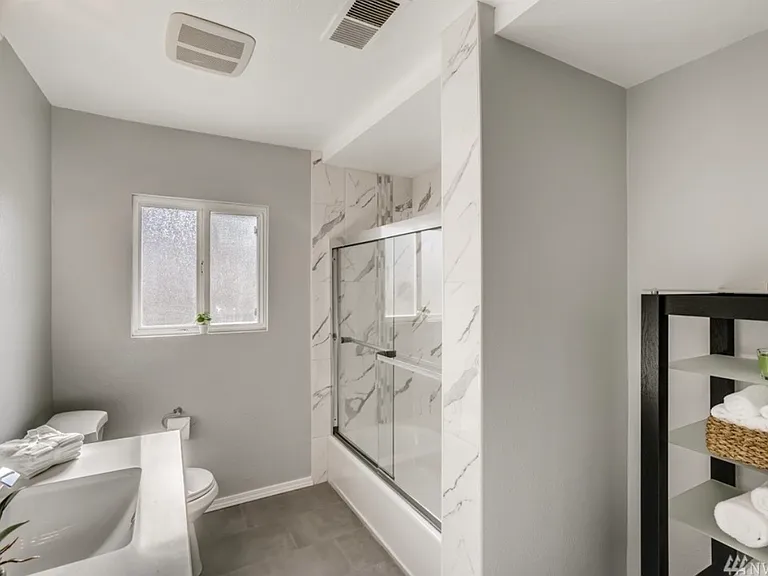 2824 Benson Rd S — Photo 13