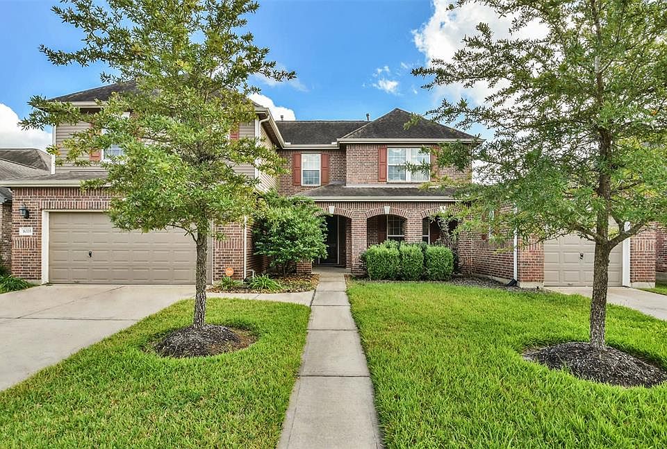 1st image of 16335 Stable Manor Ln