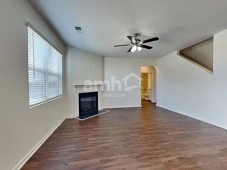 76 Springer Pkwy — Photo 23