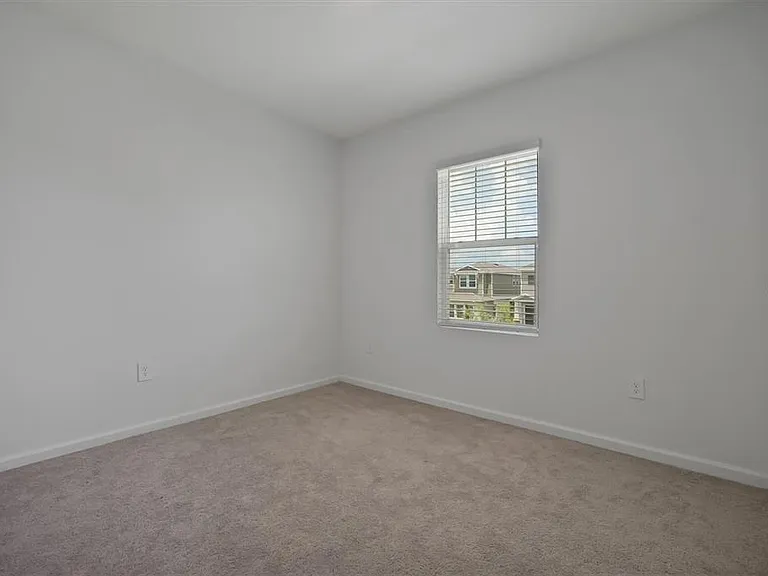 7245 Sienna Oak Aly — Photo 32