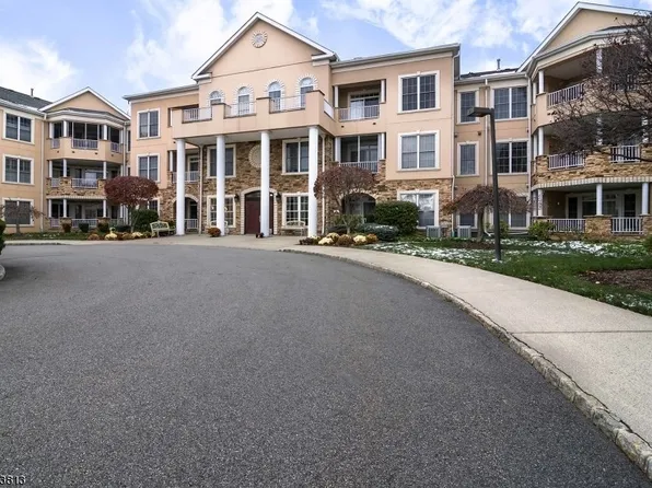 1208 Hamilton Dr, Rockaway, NJ 07866