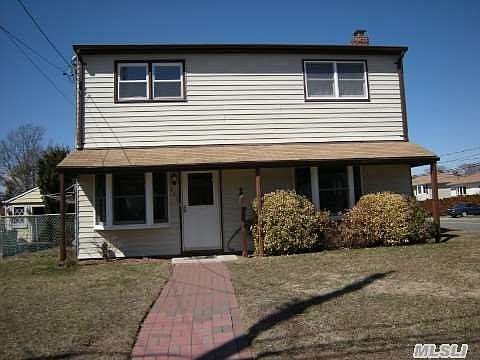 3rd image of 250 Seaford Ave