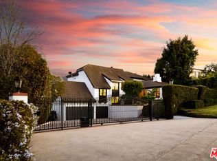11060 W Sunset Blvd, Los Angeles, CA 90049