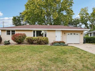 818 W Sunset Dr, Milton, WI 53563