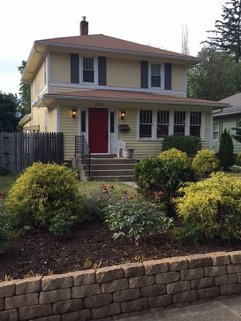 1st image of 1329 Campeau St