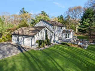 10 Oak Hill Rd, Scituate, RI 02831