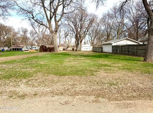 213 S Cloud St, Clark, SD 57225