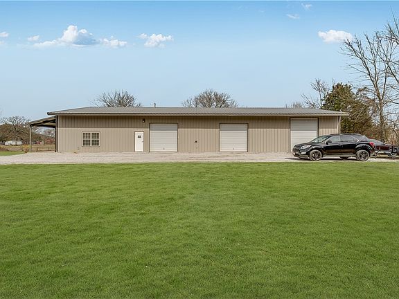 2nd image of 2018 S Harris Ln
