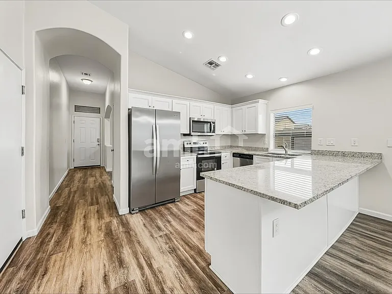 35042 N Aubrac Cir — Photo 3