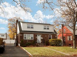 34 Frederick Pl, Bergenfield, NJ 07621
