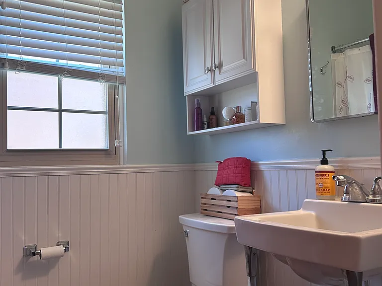1351 Clarence Ave #3 — Photo 7