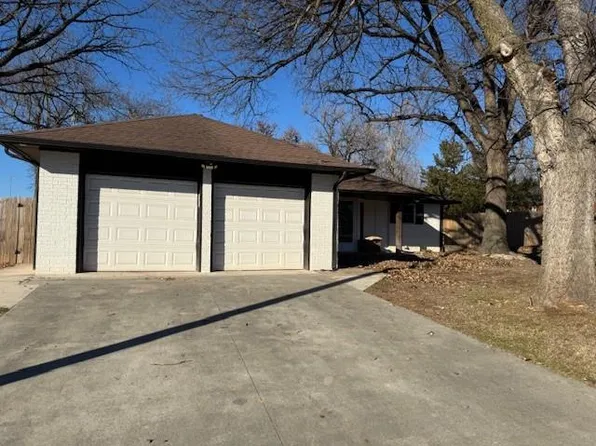 1851 N 1st St, Harrah, OK 73045