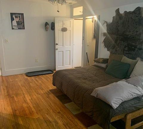 3rd image of 121 Caroline St #7