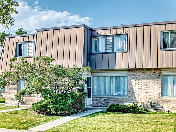 2nd image of 755 S Kingsmere Cres SW