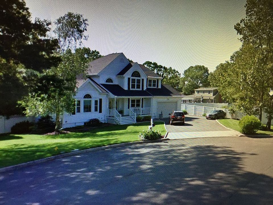 1st image of 26 Layton Ln