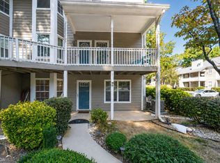 6431 Oakleaf Way, Morrow, GA 30260