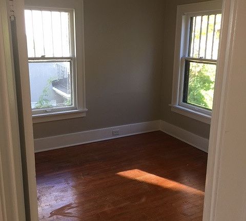 4th image of 606 Giddings Ave SE