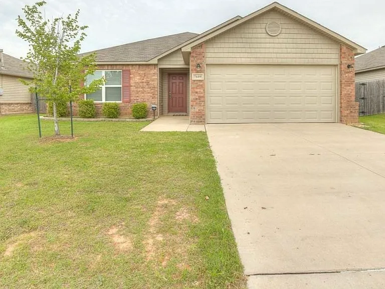 7609 Lipizzan Rd — Photo 2