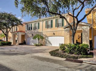 33 Tall Oaks Cir, Tequesta, FL 33469