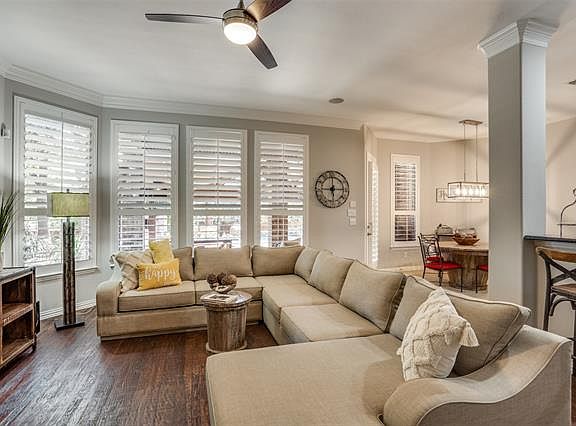 4th image of 8301 Port Royal Ln