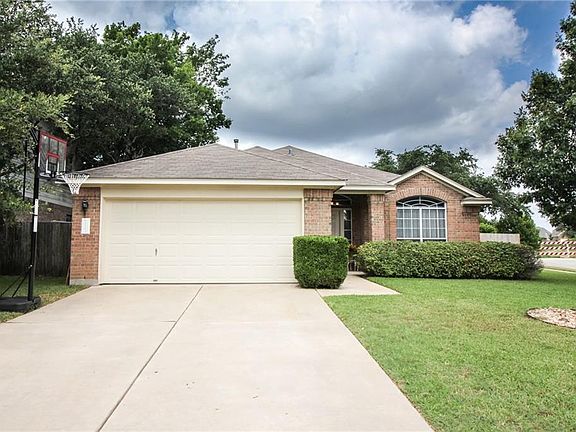2nd image of 2111 Zoa Dr