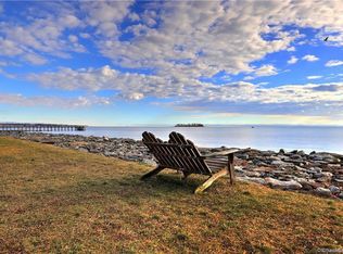49 East Broadway, Milford, CT 06460