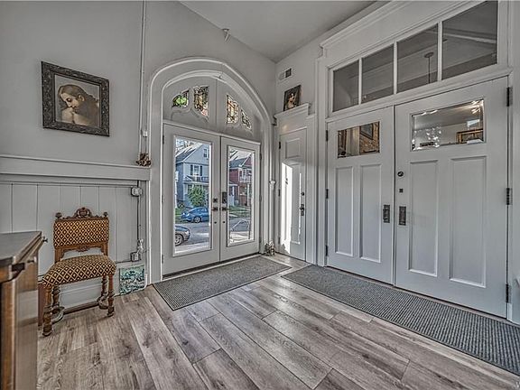 3rd image of 340 Bird Ave #200