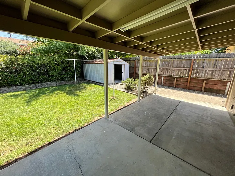 5724 Mist Ct — Photo 20
