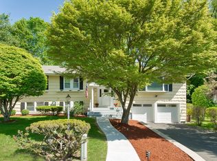 41 Dogwood Ln, Irvington, NY 10533