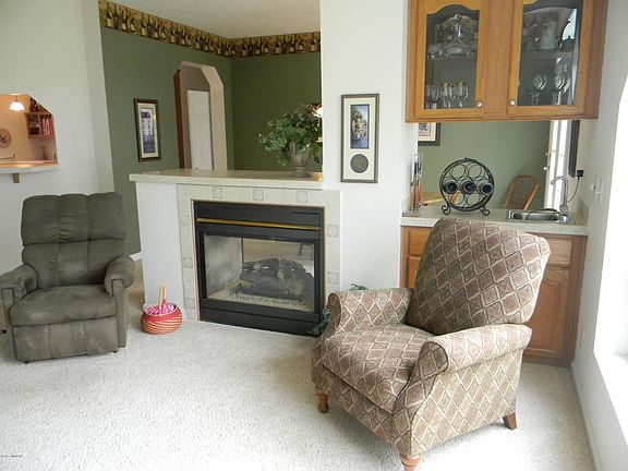 3rd image of 5756 Coddington Ln