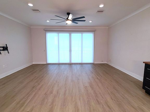5th image of 1245 Savona Dr NE