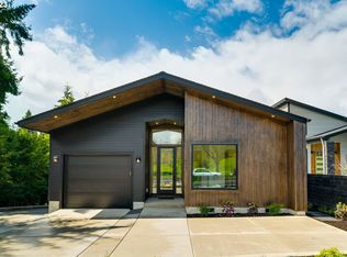 6947 SW 45th Ave, Portland, OR 97219