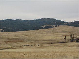 3rd image of 63308 Middle Fork Ln