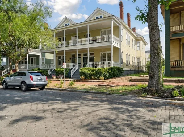 407 E Waldburg St A, Savannah, GA 31401