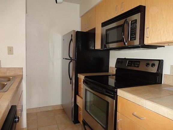 2nd image of 941 Calle Mejia APT 1214