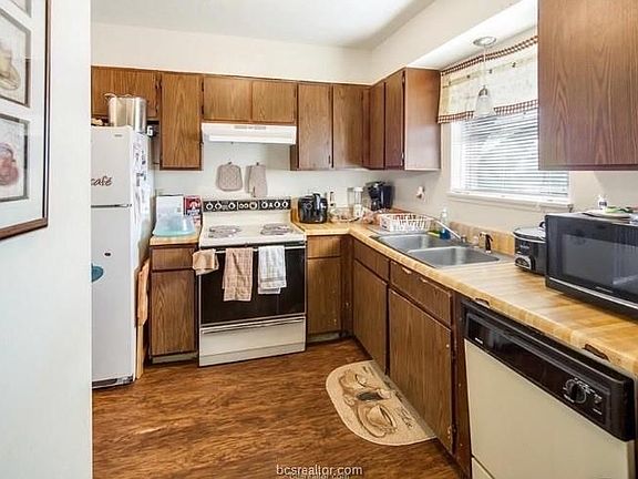 5th image of 1231 Georgia St