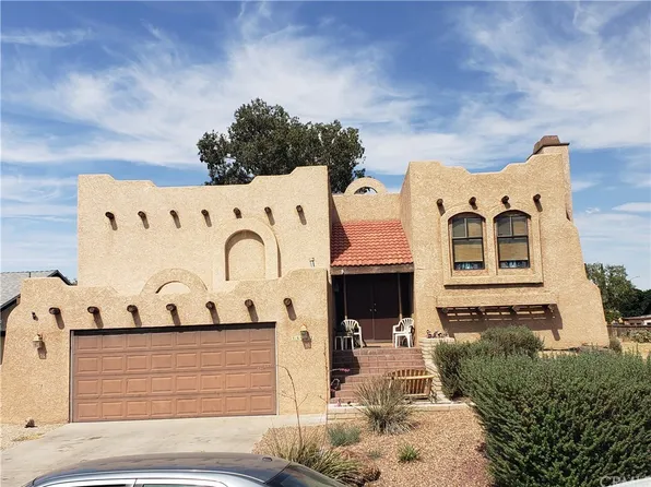 15682 Kingswood Dr, Victorville, CA 92395