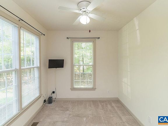 4th image of 665 Fox Hollow Ln