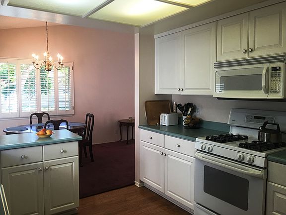 2nd image of 1051 Windmill Ln