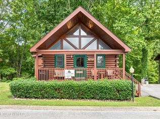 251 Moose Ridge Way, Pigeon Forge, TN 37863