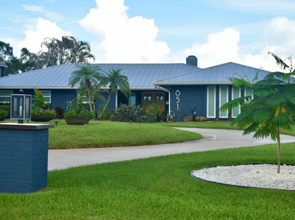 651 SE Hidden River Drive, Port St Lucie, FL 34983
