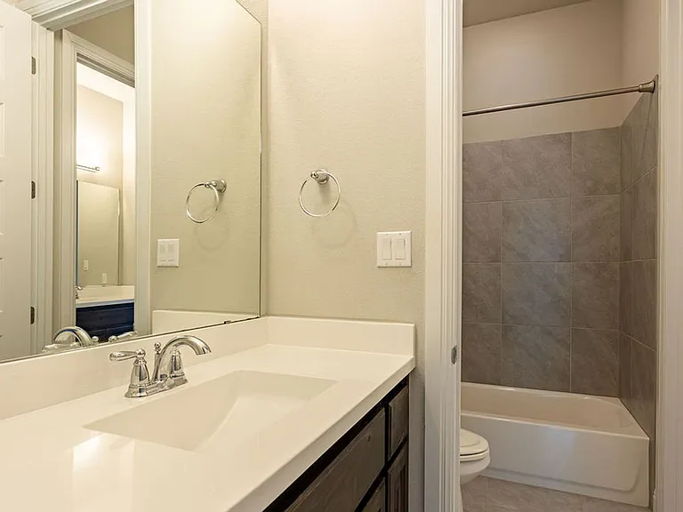 205 Barefoot Park Ln — Photo 12