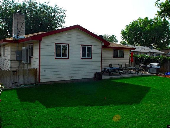 2nd image of 3285 Delna Dr