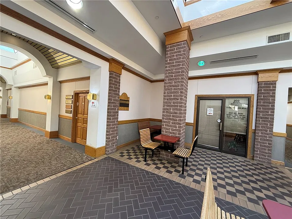 1265 Wayne Ave #203